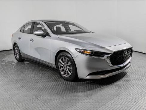 Used 2021 MAZDA MAZDA3 Sedan FWD image 11