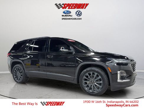 Used 2023 Chevrolet Traverse RS FWD image 1