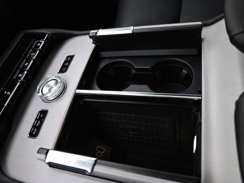 New 2026 Lincoln Navigator Reserve AWD/4WD image 28