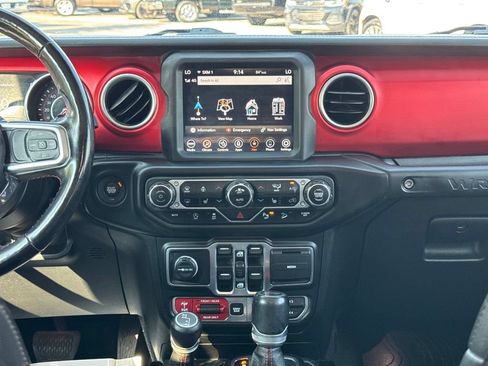 Used 2020 Jeep Wrangler Unlimited Rubicon AWD/4WD image 19