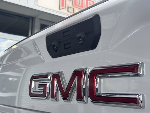 Used 2026 GMC Sierra 2500 Denali w/ Denali Reserve Package AWD/4WD image 15