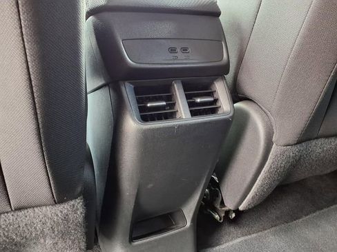Used 2025 Chevrolet Equinox LT FWD image 63
