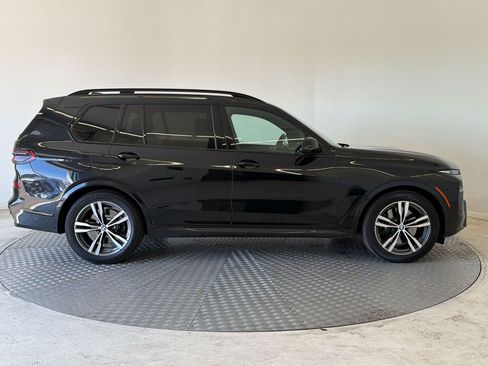 Used 2026 BMW X7 xDrive40i w/ M Sport Package AWD/4WD image 8