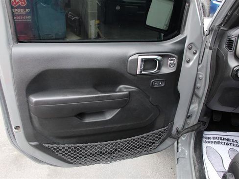 Used 2021 Jeep Wrangler Unlimited Sport AWD/4WD image 13