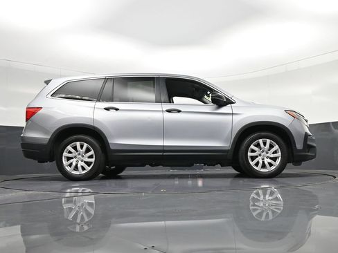 Used 2019 Honda Pilot LX image 33