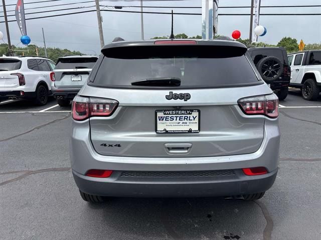 Certified 2019 Jeep Compass Latitude AWD/4WD image 4