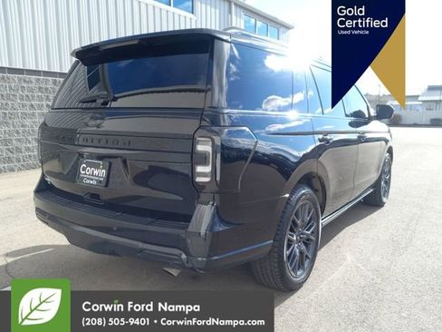 Used 2023 Ford Expedition Platinum image 3