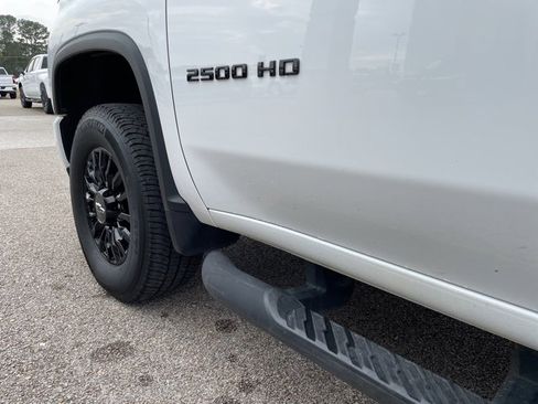 Used 2022 Chevrolet Silverado 2500 LTZ w/ LTZ Plus Package image 25