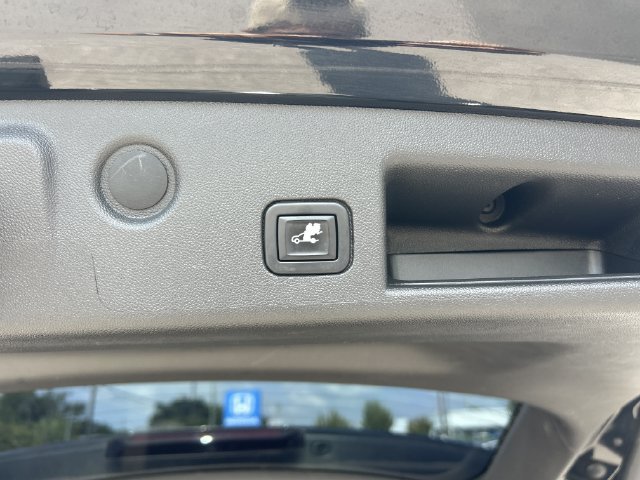 Used 2022 Chevrolet Equinox LT FWD image 27