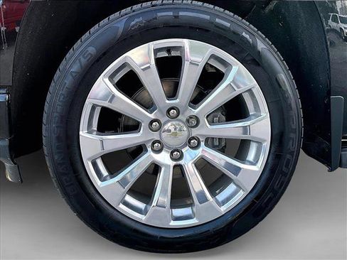 Used 2021 Chevrolet Silverado 1500 High Country w/ Technology Package image 10