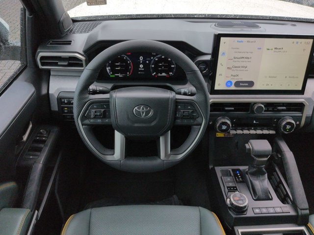 Used 2025 Toyota Tacoma 4x4 Double Cab Hybrid image 18