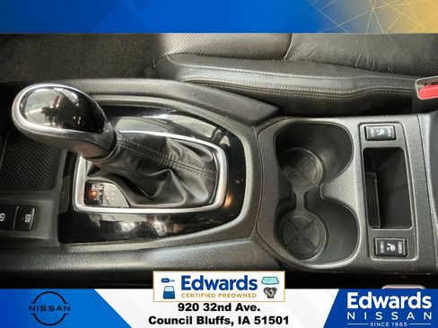 Used 2022 Nissan Rogue Sport SL AWD/4WD image 25