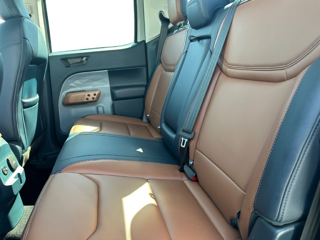 Used 2023 Ford Maverick Lariat w/ Lariat Luxury Package AWD/4WD image 20