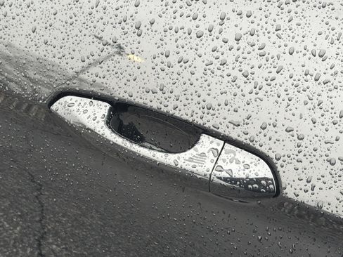 Used 2020 Ford Mustang Premium image 30