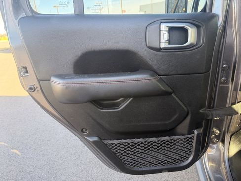 Used 2020 Jeep Gladiator Rubicon image 18