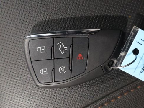 Used 2025 GMC Sierra 1500 AT4 w/ AT4 Preferred Package image 28