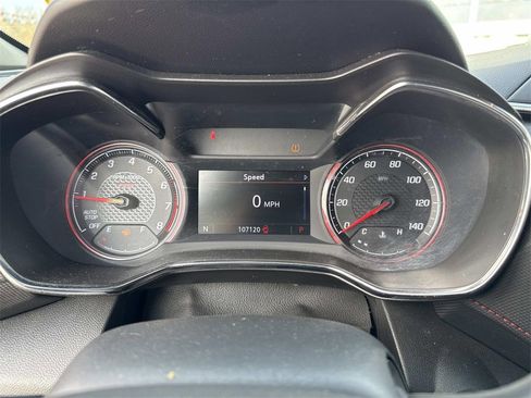 Used 2023 Chevrolet TrailBlazer RS w/ Sun and Liftgate Package image 14