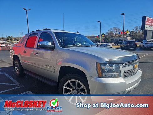 Used 2013 Chevrolet Avalanche LTZ image 1