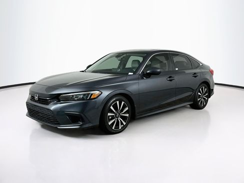 Used 2024 Honda Civic EX image 3