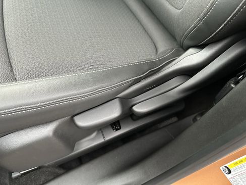 Certified 2024 Buick Encore GX Preferred FWD image 12