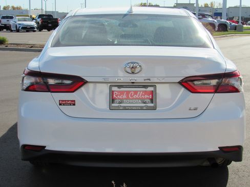 Used 2024 Toyota Camry LE image 7