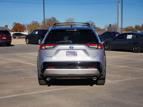 Used 2022 Toyota RAV4 XSE image 8