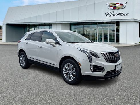 Certified 2023 Cadillac XT5 Luxury AWD/4WD image 7