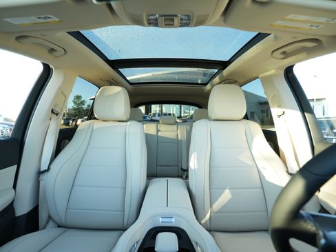 New 2026 Mercedes-Benz GLE 450 4MATIC image 32