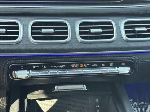 Used 2025 Mercedes-Benz GLE 450e 4MATIC image 22