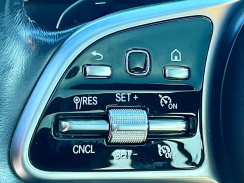 Certified 2022 Mercedes-Benz GLC 300 4MATIC image 35