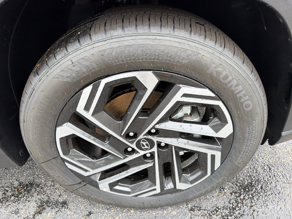 New 2026 Hyundai Tucson Limited FWD image 12