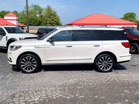 Used 2018 Lincoln Navigator Select w/ Technology Package image 3