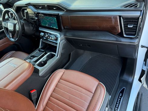 Used 2024 GMC Sierra 2500 Denali Ultimate w/ Max Trailering Package image 15