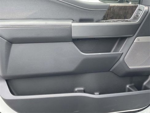 New 2026 Ford F250 Lariat w/ FX4 Off-Road Package image 14