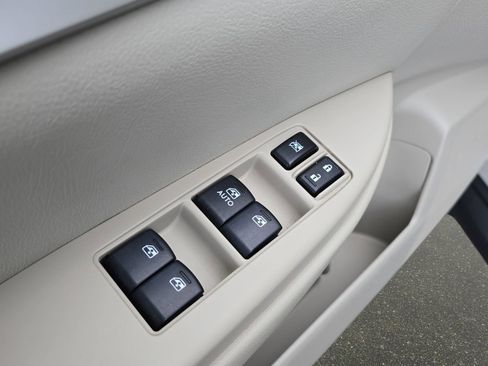 Used 2013 Subaru Outback 2.5i Premium image 28