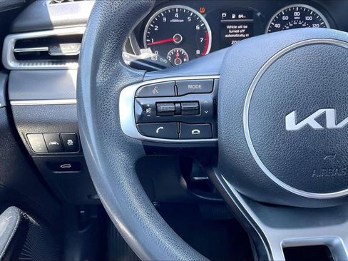 Used 2022 Kia K5 LXS FWD image 18