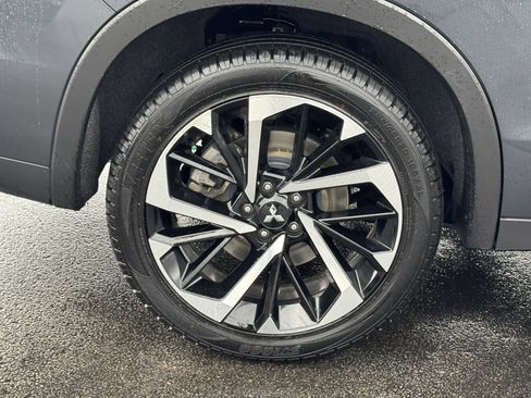 Used 2024 Mitsubishi Outlander SE image 41
