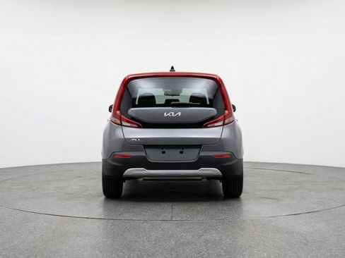 Used 2025 Kia Soul LX w/ LX Technology Package image 7