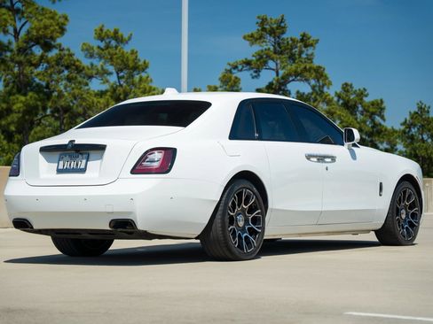 Used 2022 Rolls-Royce Ghost Black Badge AWD/4WD image 13