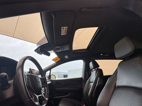 Used 2023 Honda Odyssey Sport image 24