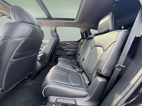 Used 2023 Honda Pilot Elite image 15