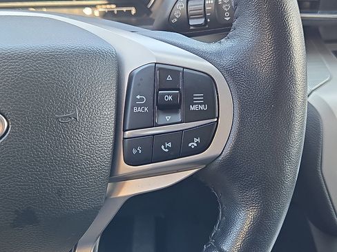 Certified 2022 Ford Explorer XLT w/ Equipment Group 202A image 24