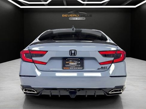 Used 2022 Honda Accord Sport image 4