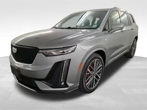 Used 2023 Cadillac XT6 Sport AWD/4WD image 3