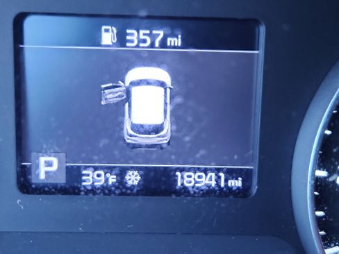 Used 2023 Kia Seltos LX image 20