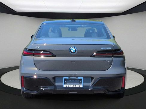 Used 2026 BMW i7 xDrive60 w/ Executive Package AWD/4WD image 7