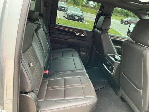 Used 2024 Chevrolet Silverado 2500 High Country w/ High Country Premium Package AWD/4WD image 20