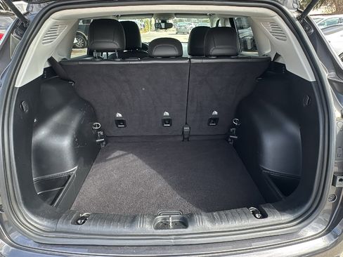 Used 2019 Jeep Compass Latitude image 24