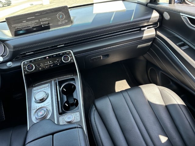 Used 2023 Genesis GV80 2.5T AWD/4WD image 16