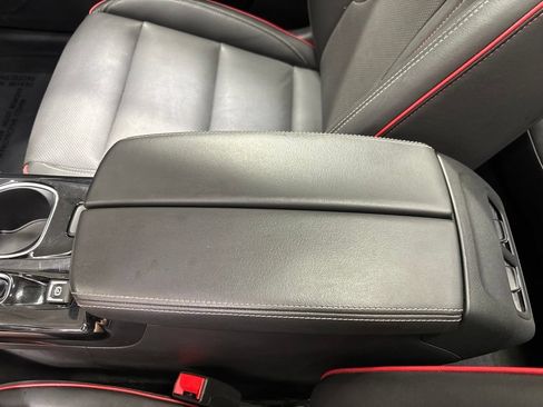 Used 2023 Buick Envision Essence w/ Sport Touring Package AWD/4WD image 29